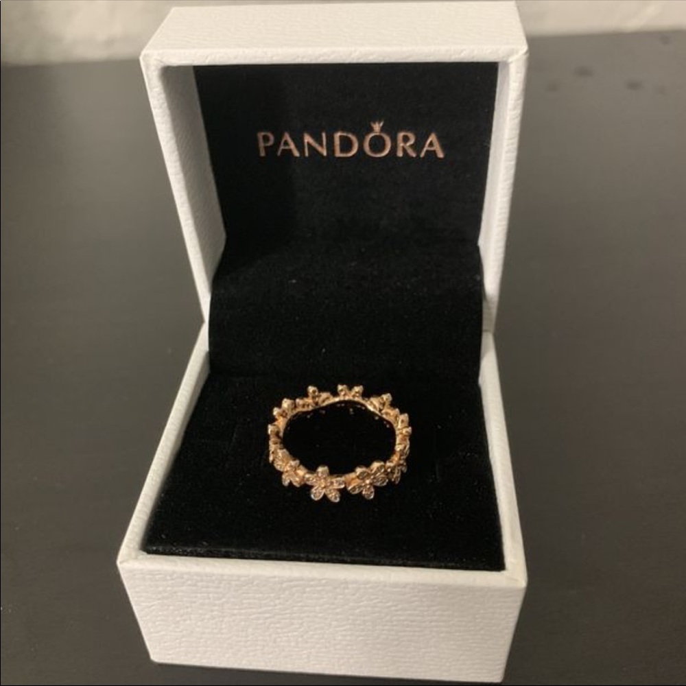 Pandora Rose daisy flower ring size 5 (50)